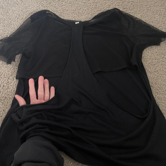 UO Mesh Cut Out T-Shirt - Picture 5 of 6